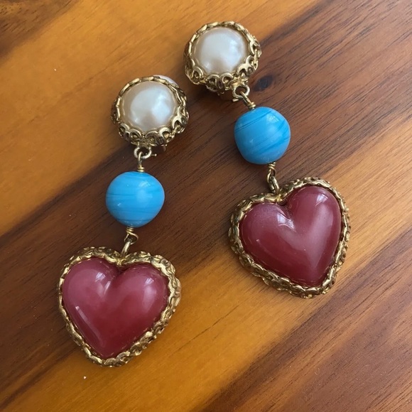 CHANEL Jewelry - Chanel Heart Gripoix Dangle Earrings ❌no offer or trade❌